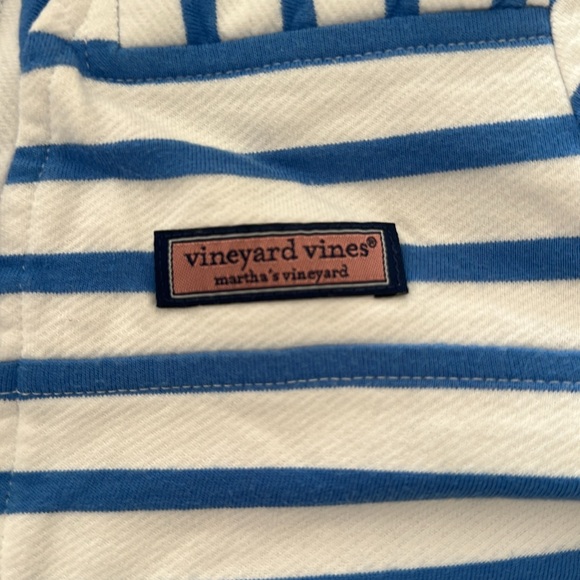 Vineyard vines coverup hoodie dress and palm print shorts - Picture 4 of 5